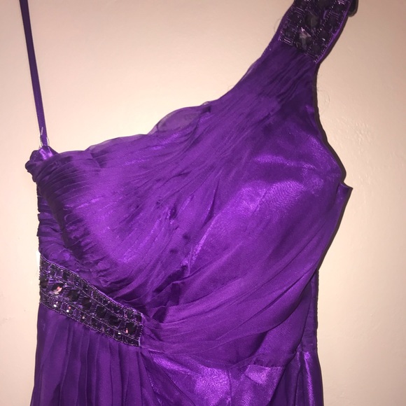Dresses & Skirts - One Shoulder Purple Maxi Dress